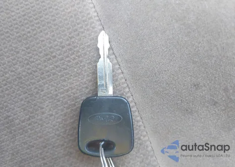 2002 Ford Focus Se из США, поврежденный, VIN 1FAFP34P72W329783